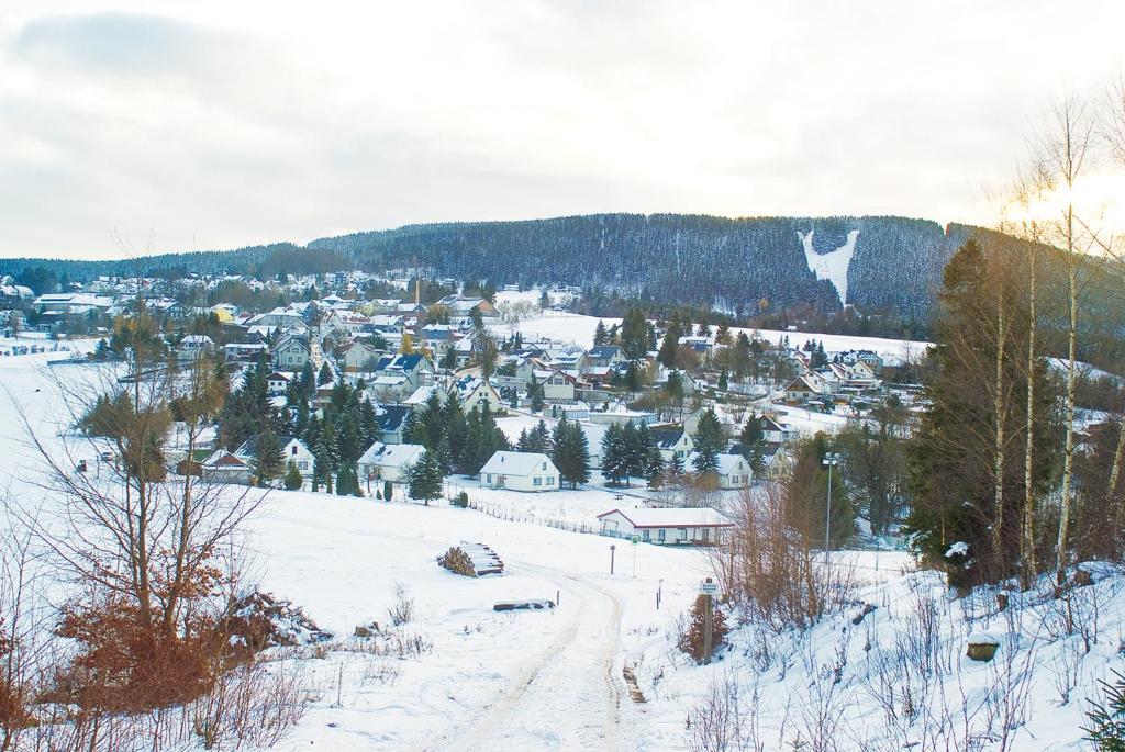 Gehlberg Hotel Zum Schneekopf "Garni" מראה חיצוני תמונה